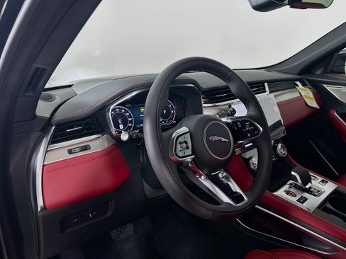 New 2026 Jaguar F-PACE R-Dynamic S AWD/4WD image 32