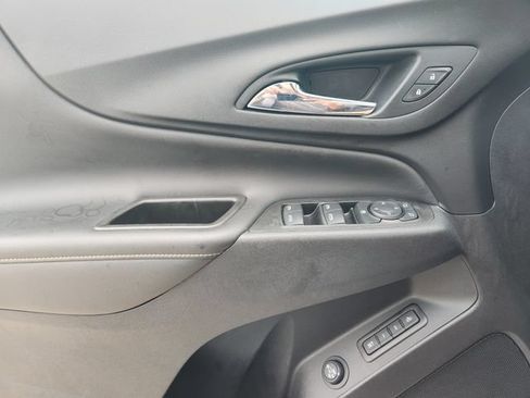 Used 2021 Chevrolet Equinox Premier FWD image 24
