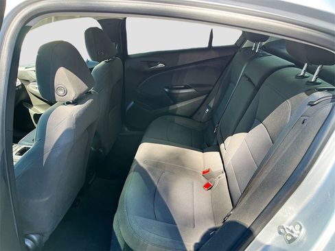 Used 2018 Chevrolet Cruze LT image 22