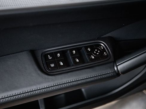 New 2026 Porsche Cayenne E-Hybrid AWD/4WD image 23
