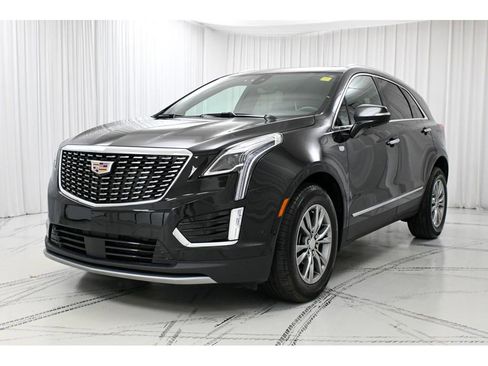 Certified 2023 Cadillac XT5 Premium Luxury w/ Technology Package image 4