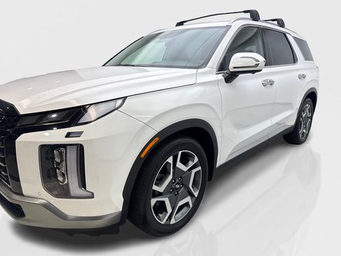 Used 2024 Hyundai Palisade Limited FWD image 11