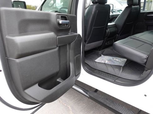 Used 2023 Chevrolet Silverado 2500 LT w/ Snow Plow Prep/Camper Package image 19