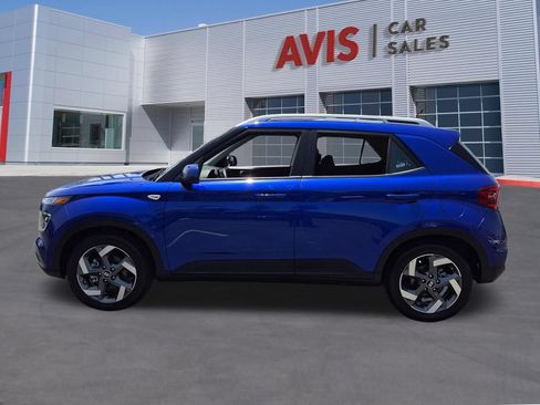 Used 2025 Hyundai Venue SEL FWD image 10