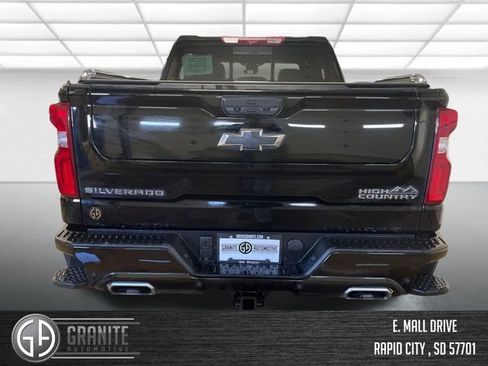 Used 2024 Chevrolet Silverado 1500 High Country image 4