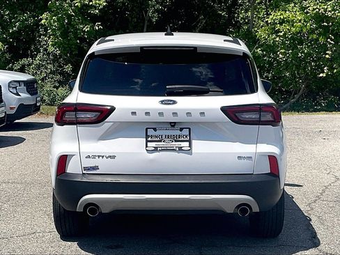 Used 2025 Ford Escape Active AWD/4WD image 4