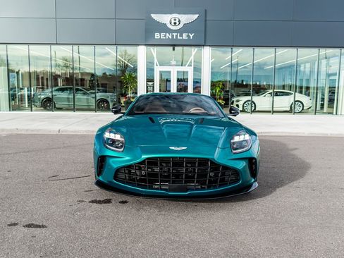 Used 2025 Aston Martin V8 Vantage image 16