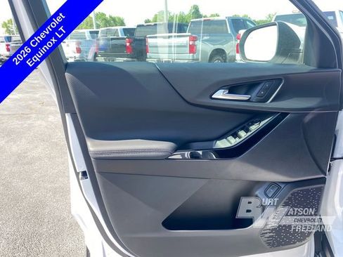 New 2026 Chevrolet Equinox LT w/ Convenience Package II FWD image 11