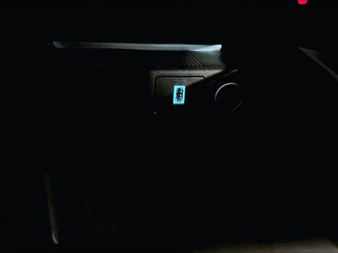 Used 2020 Ford Escape SE Sport image 22