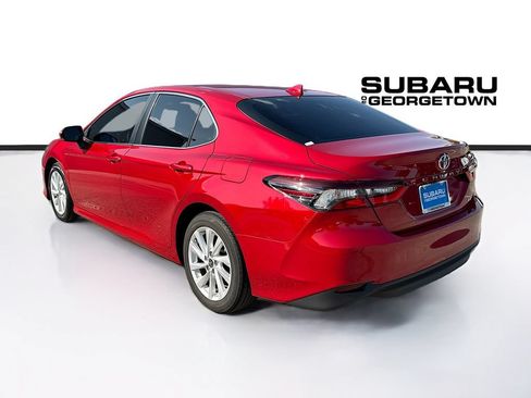 Used 2024 Toyota Camry LE w/ Convenience Package FWD image 5