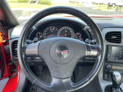 Used 2007 Chevrolet Corvette Convertible w/ Preferred Equipment Group RWD image 10