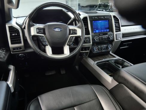 Used 2021 Ford F350 Lariat w/ Lariat Ultimate Package AWD/4WD image 2