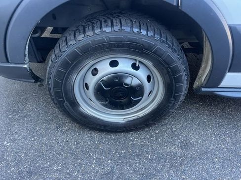 Used 2015 Ford Transit 150 Base image 23