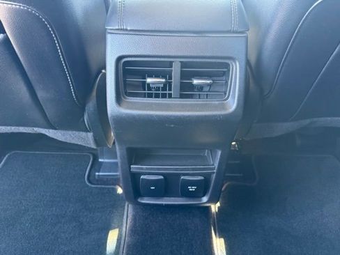 Used 2016 Ford Edge SEL w/ Equipment Group 201A AWD/4WD image 35