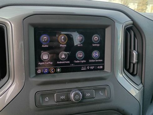 Used 2025 Chevrolet Silverado 2500 Custom w/ Custom Convenience Package image 18