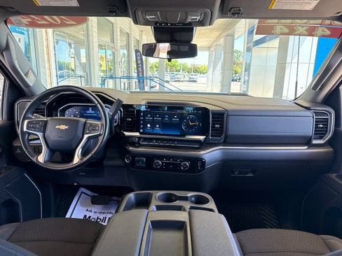 Used 2024 Chevrolet Silverado 3500 LT AWD/4WD image 12