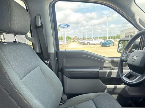 Used 2025 Ford F150 XLT w/ Equipment Group 301A Standard AWD/4WD image 16