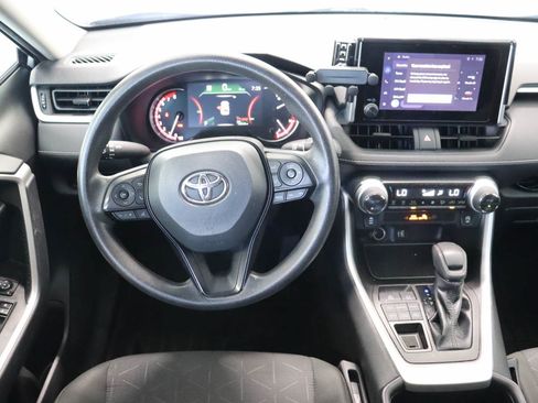Used 2023 Toyota RAV4 XLE AWD/4WD image 11