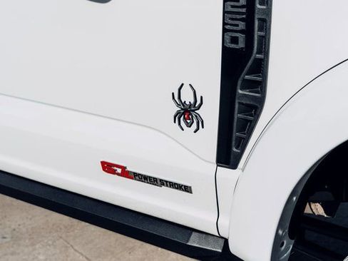 New 2026 Ford F250 Lariat w/ Black Appearance Package image 9