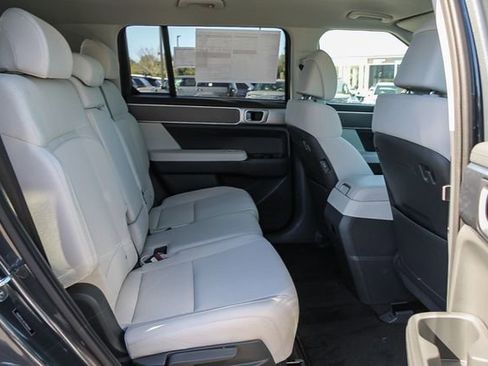 New 2026 Hyundai Santa Fe SE image 20