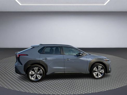 Used 2023 Toyota bZ4X AWD image 8