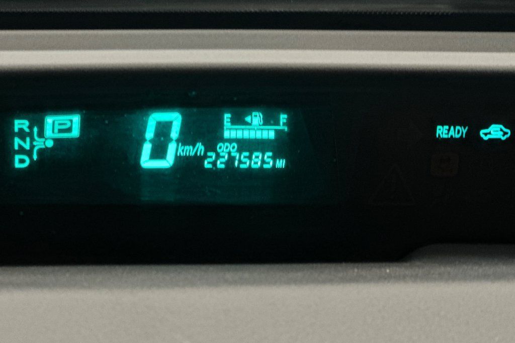Used 2008 Toyota Prius w/ Pkg 5 FWD image 27
