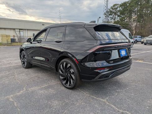 New 2026 Lincoln Nautilus Reserve image 6