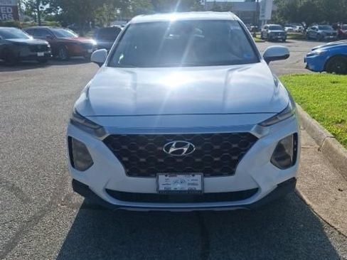 Used 2019 Hyundai Santa Fe SE AWD/4WD image 2