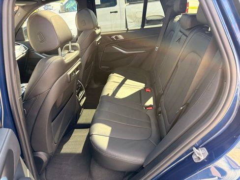 Used 2022 BMW X5 xDrive40i w/ Premium Package AWD/4WD image 13