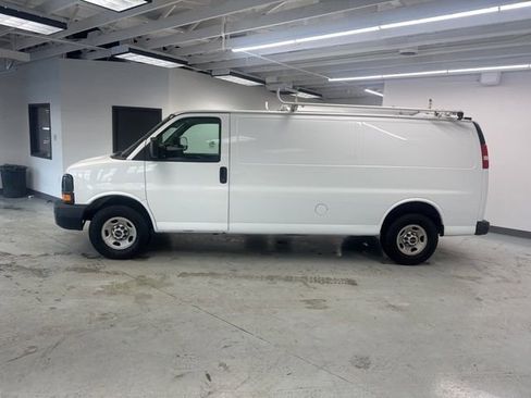 Used 2014 GMC Savana 2500 Extended image 6