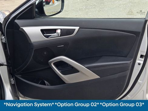 Used 2016 Hyundai Veloster Base w/ Option Group 03 image 7