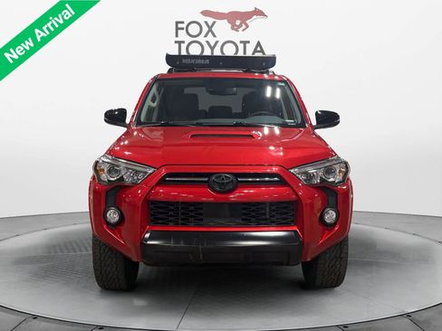 Used 2020 Toyota 4Runner Venture w/ Moonroof Package AWD/4WD image 9