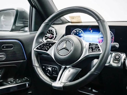 Used 2026 Mercedes-Benz GLB 250 image 15