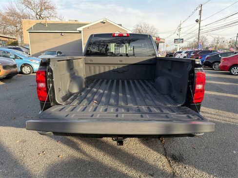 Used 2017 Chevrolet Silverado 1500 LT w/ Midnight Edition image 12