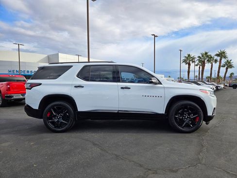 Used 2021 Chevrolet Traverse Premier w/ Redline Edition image 7