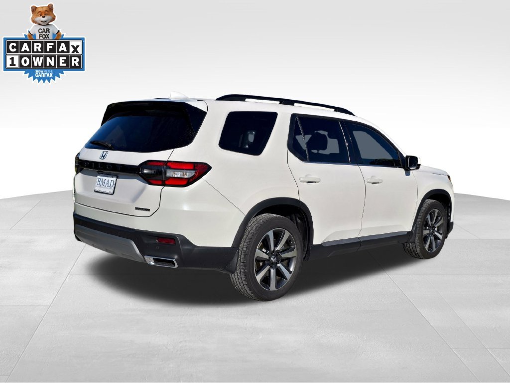Used 2025 Honda Pilot Touring image 11