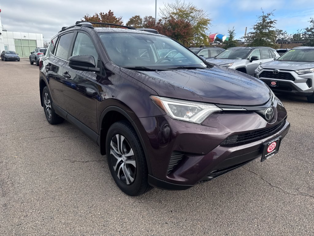 Used 2017 Toyota RAV4 LE w/ Carpet Mat Package AWD/4WD image 10