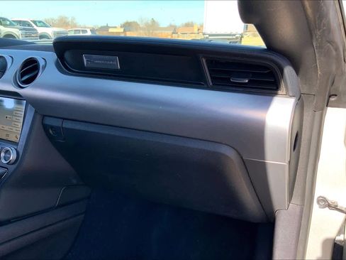 Used 2019 Ford Mustang Premium image 17