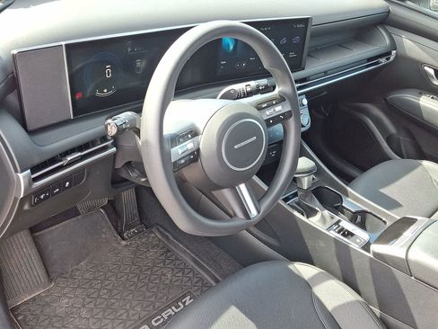 Used 2025 Hyundai Santa Cruz SEL image 16