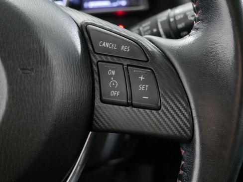 Used 2015 MAZDA MAZDA3 i Touring w/ Technology Package image 28