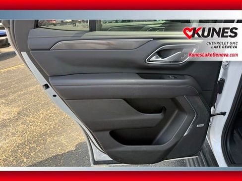 Used 2022 GMC Yukon AT4 AWD/4WD image 16