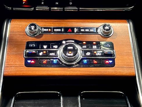 Used 2020 Lincoln Aviator Reserve w/ Equipment Group 202A AWD/4WD image 27