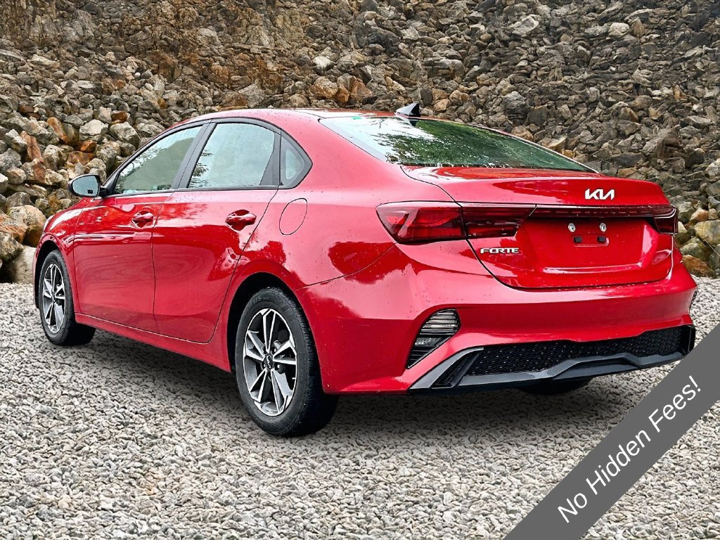 Used 2022 Kia Forte LXS FWD image 10