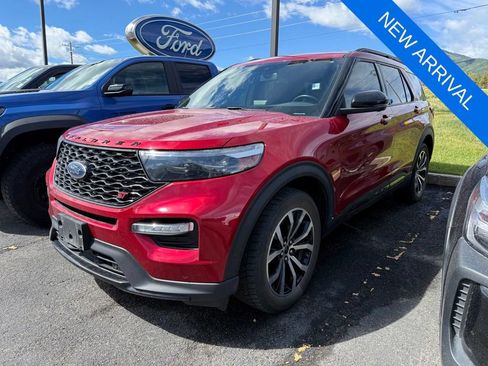 Used 2020 Ford Explorer ST w/ Premium Technology Package AWD/4WD image 3