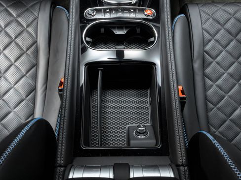 Used 2017 Bentley Continental GT image 29