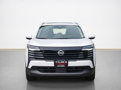 New 2025 Nissan Kicks SV w/ SV Premium Package image 4