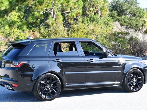 Used 2022 Land Rover Range Rover Sport SVR AWD/4WD image 6