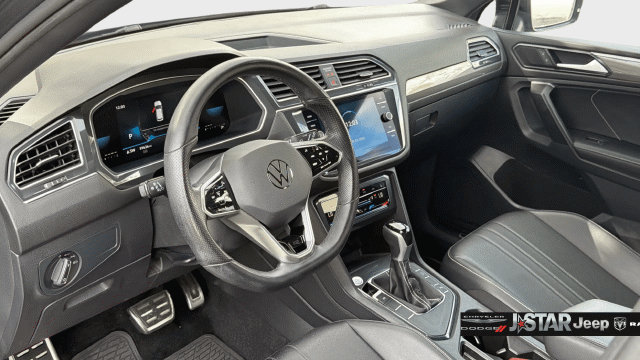 Used 2023 Volkswagen Tiguan SE R-Line FWD image 33
