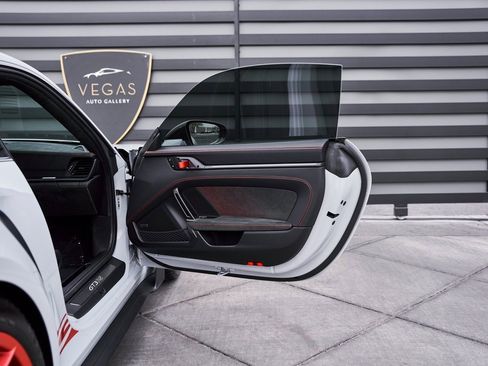 Used 2025 Porsche 911 GT3 RS w/ Weissach Package image 30