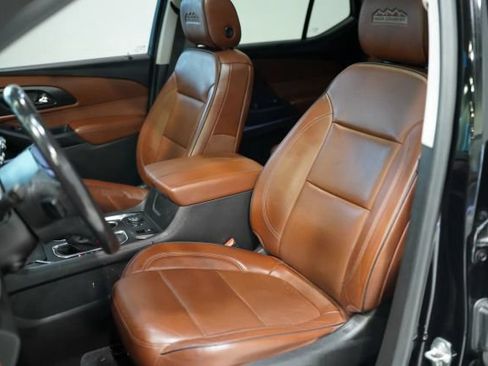 Used 2021 Chevrolet Traverse High Country w/ LPO, Floor Liner Package FWD image 33